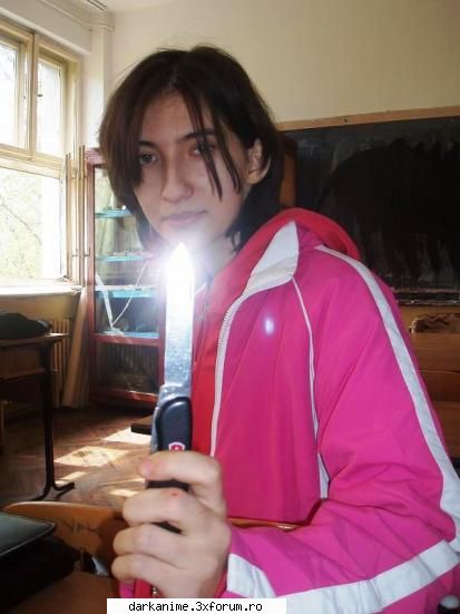 Member's pics - Mie poza... aici sunt eu la scoala... cam - New Members